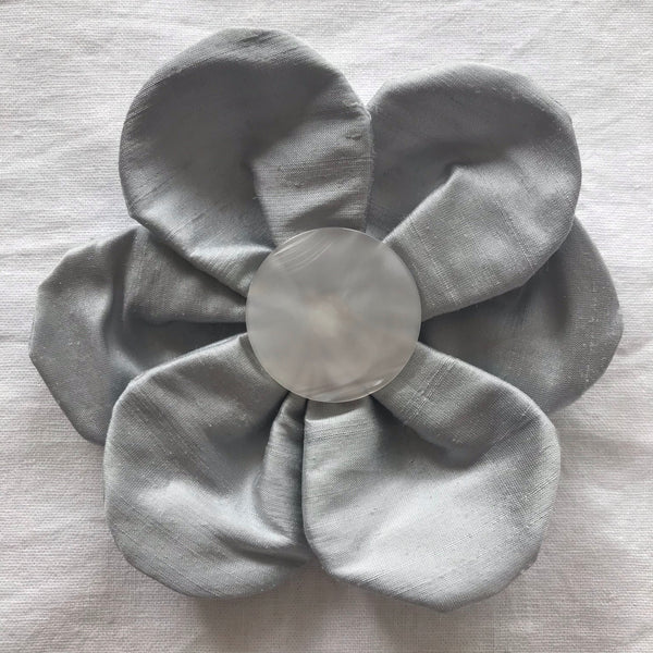 Flower Brooch (silver silk)
