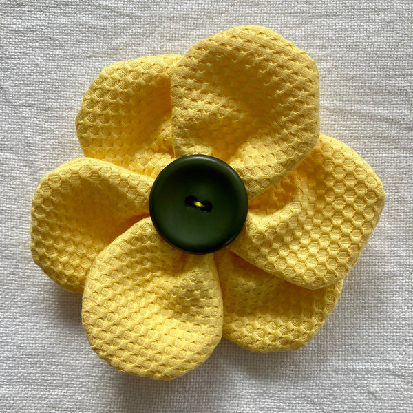 Flower Brooch (yellow)