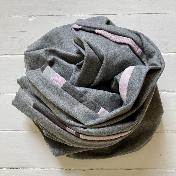 Wool Blanket w Patchwork (plum)